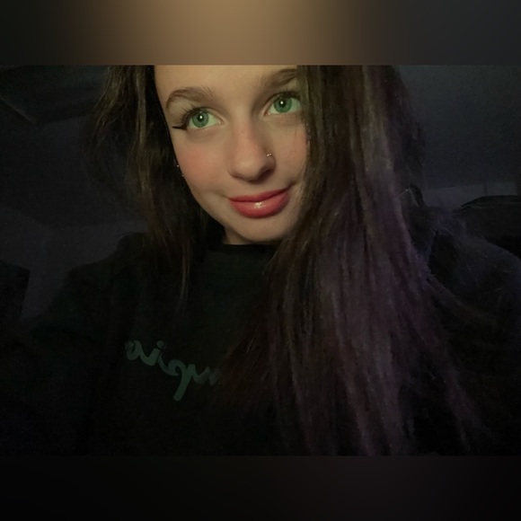 Hello I’m Juleah <3 - Picture 2 of 8